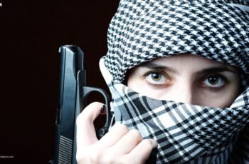 Emailed terrorism attack threat cancels classes at several schools in German city of Braunschweig